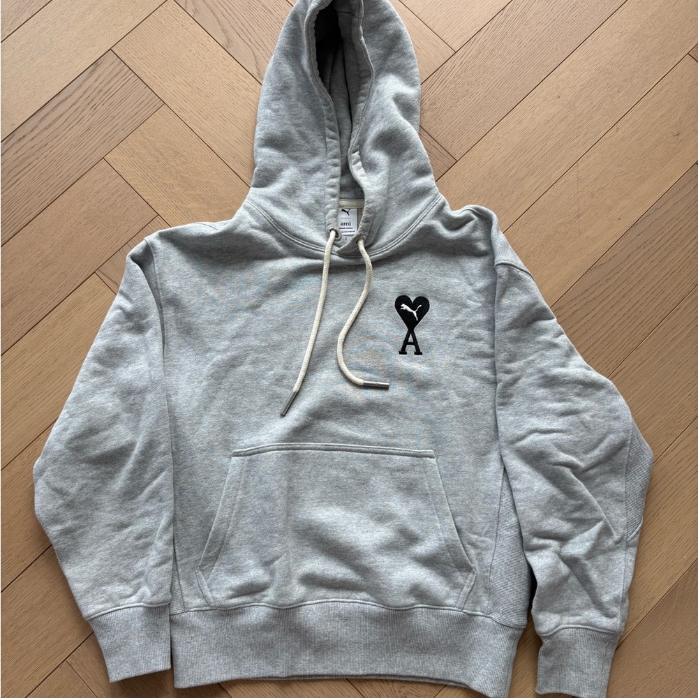 Ami Light Gray Hoodie with Heart Logo